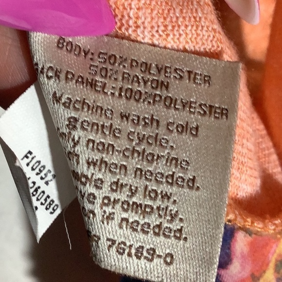 Decree - Sz S - lightweight shirt with special flowy back side - Picture 6 of 6